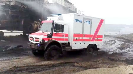 Image - Emmert RTW Koffer auf Basis von Mercedes Benz UNIMOG für RWE Hambach und RWE Garzweiler